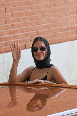 b_0015.jpg
