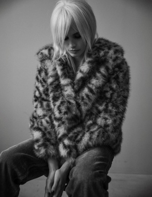 s_0004.jpg