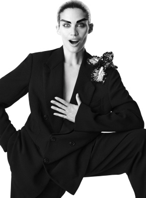 621726481_2025-05-28_v_magazine_08_077.jpg