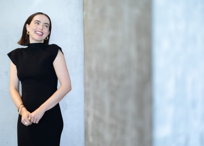 Zoey-Deutch-002.jpg