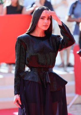 s_0016.jpg