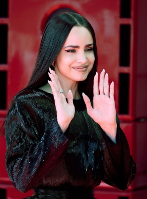 s_0018.jpg