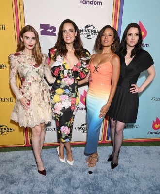 657116161_2226072293-fandom-s-san-diego-comic-con-party-_l.jpg