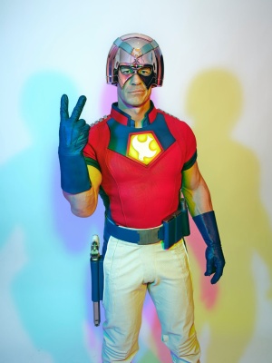 668960942_2226607538-san-diego-comic-con-tv-guide-magazine-july-2025-_l.jpg