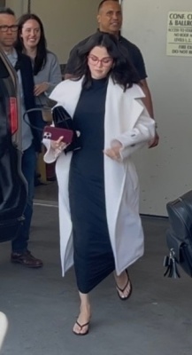 s_0004.jpg