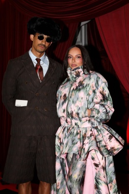 l_0052.jpg