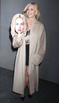 s_0011.jpg