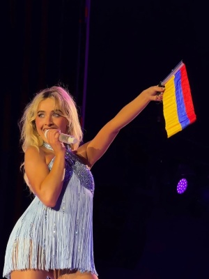 s_0011.jpg