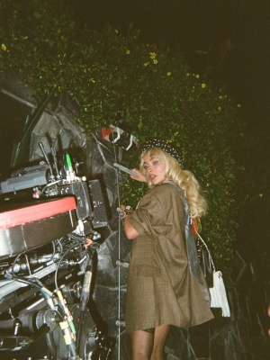 s_0015.jpg