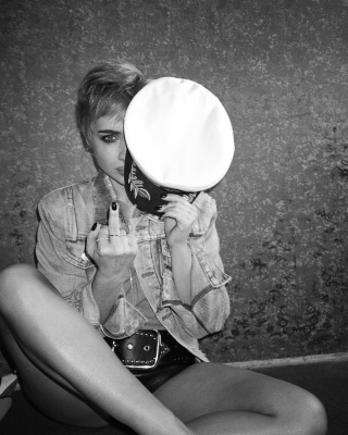 s_0009.jpg