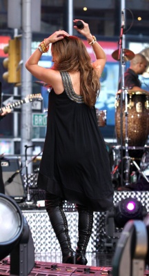 jennifer_0101.jpg